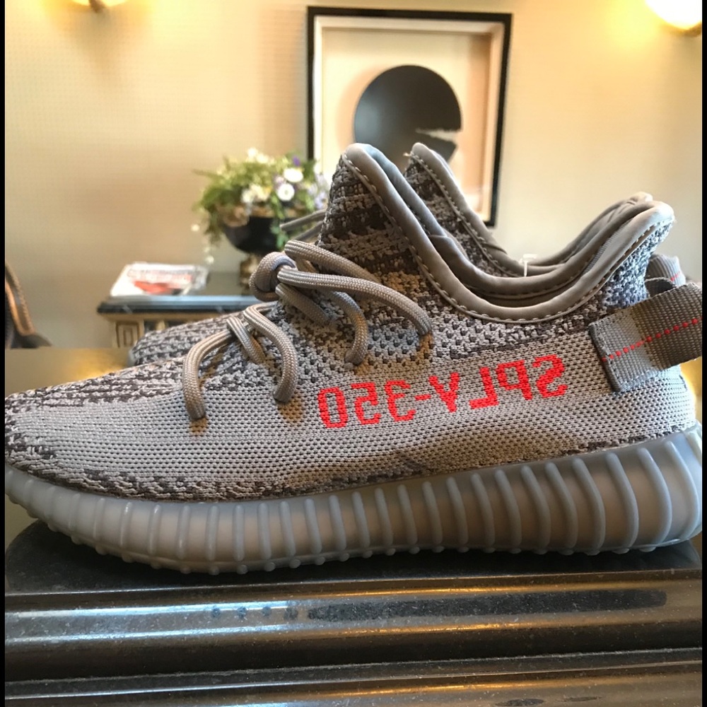 Yeezy Grey Zebra size men's 7 / women's 8.5